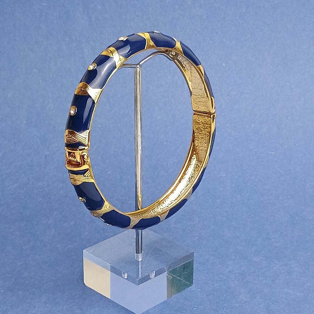 Seamless Twisted Pattern Deep Blue Enamel Hinge Bangle Clamper Bracelet Gold